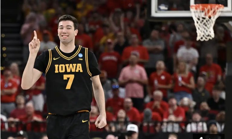 Álvaro Folgueiras, la gran revelación de Iowa en el March Madness